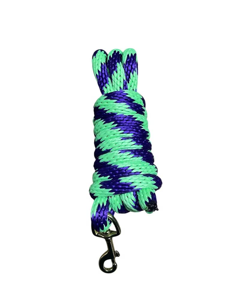 Pisador con mosquetón para equinos – Resistente y seguro