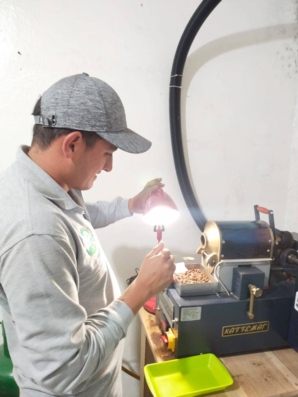 Café natural proceso de fermentación y secado en cereza