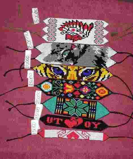 Pulseras y collares en tejido checo | Diseños únicos y artesanales