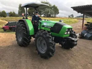 TRACTOR DEUTZ FAHR AGROLUX 410